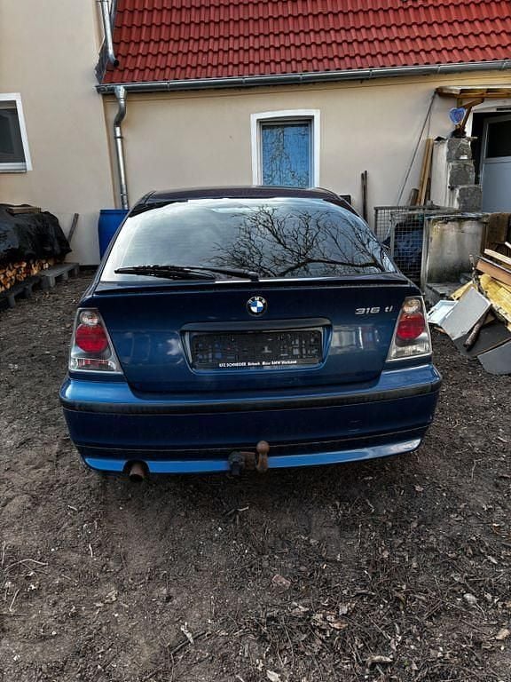 Gebraucht BMW 316 Compact 116 PS (85 kW) 2003 Blau Kleinwagen