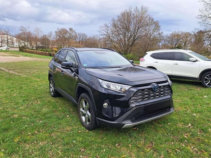 Schwarz Gebraucht 2020 Toyota RAV4 Hybrid Team SUV | 29.500 € (Fairer Preis) - Bild 1/4