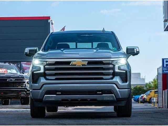 Neu Chevrolet Silverado 309 PS (227 kW) 2025 Sterling grey SUV