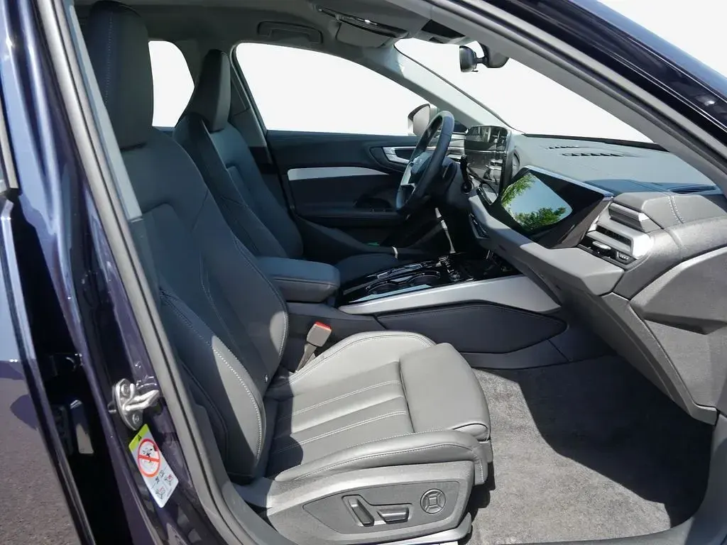 Gebraucht Audi A5 Business 150 PS (110 kW) 2025 Firmamentblau metallic Kombi