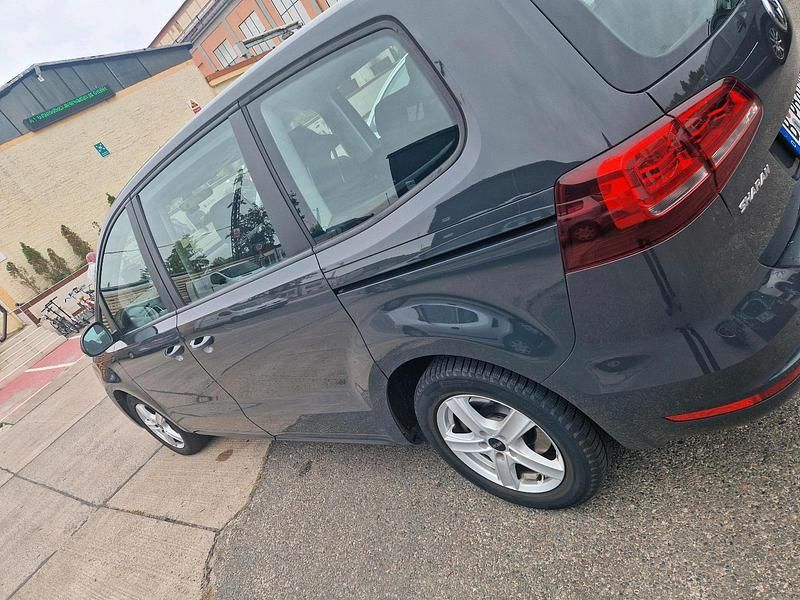 Grau Gebraucht 2015 VW Golf Sportsvan Van / Kleinbus | 19.500 € - Bild 1/4