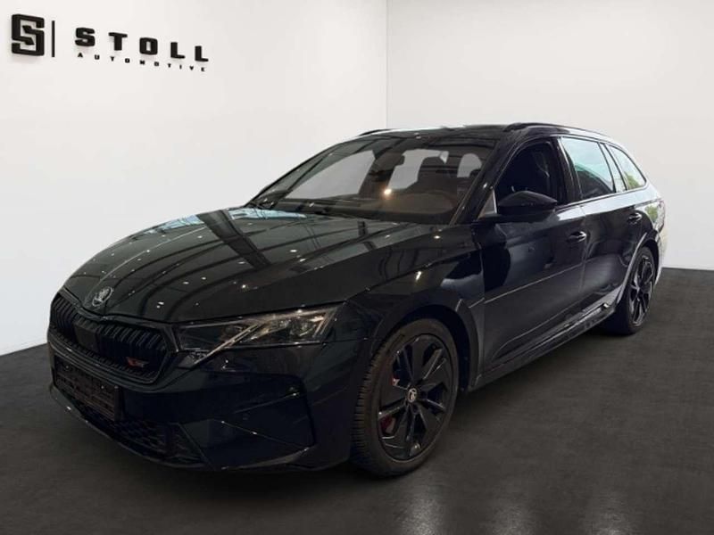 Schwarz Gebraucht 2024 Skoda Octavia RS Kombi | 44.990 € (Teuer) - Bild 1/4