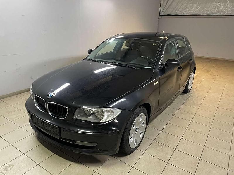 Black sapphire metallic Gebraucht 2008 BMW 116 Kleinwagen | 2.500 € (Superpreis) - Bild 1/4