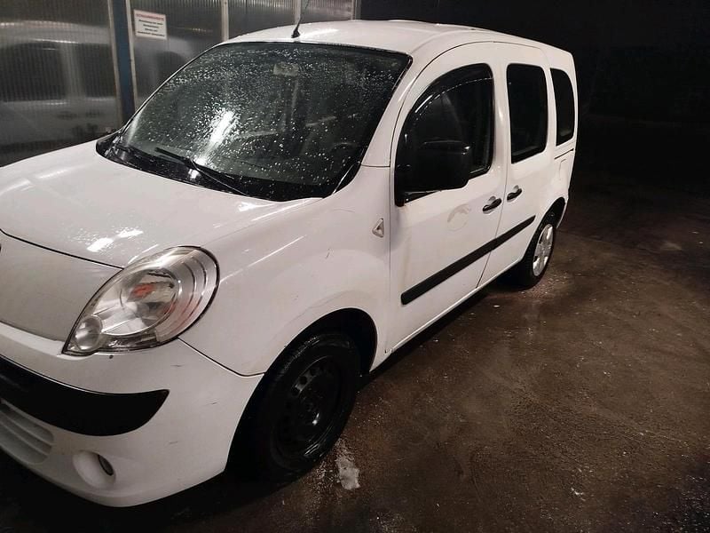 Gebraucht Renault Kangoo 75 PS (55 kW) 2010 Weiß Kombi