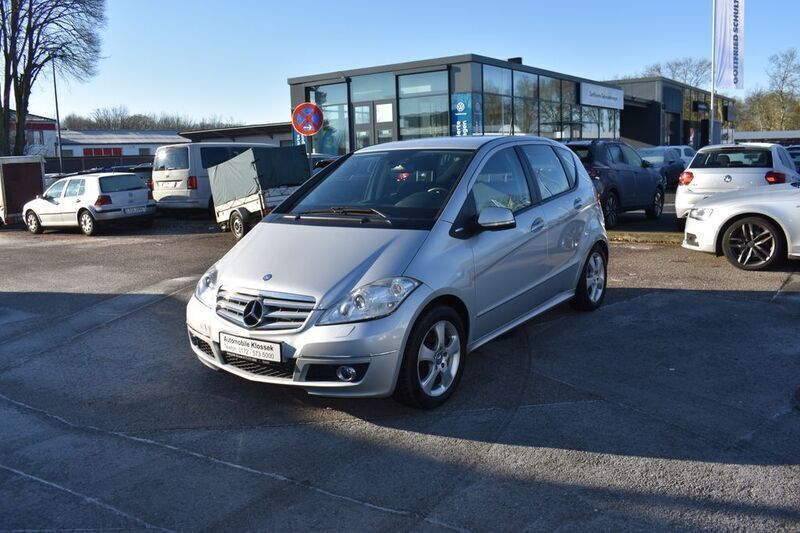 Silber Gebraucht 2008 Mercedes A170 Limousine | 7.550 € (Etwas zu teuer) - Bild 1/4