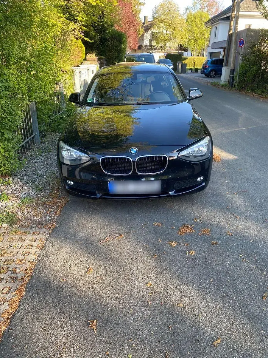 Gebraucht BMW 116 136 PS (100 kW) 2012 Schwarz Kleinwagen
