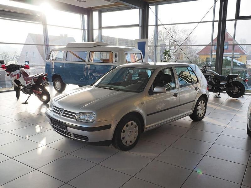 Gebraucht VW Golf IV 105 PS (77 kW) 2001 Silber Limousine