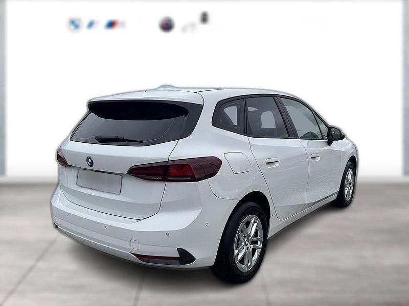 Gebraucht BMW 216 Active Tourer Efficient Dynamics 122 PS (89 kW) 2024 Weiß Van / Kleinbus