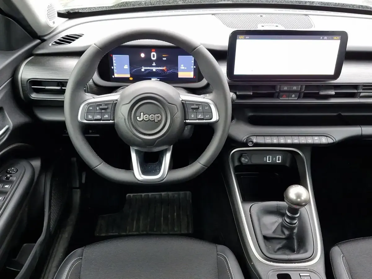 Gebraucht Jeep Avenger Altitude 101 PS (74 kW) 2025 Schwarz SUV