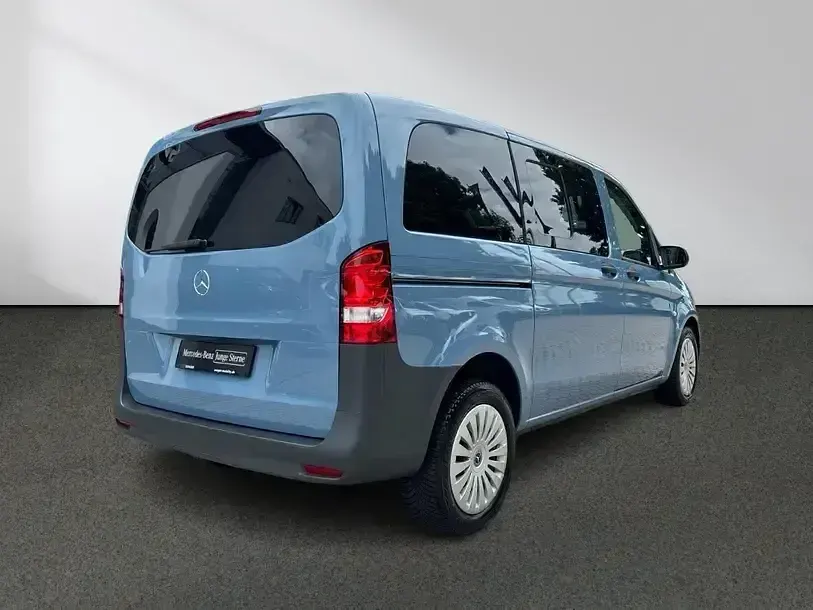 Gebraucht Mercedes Vito 136 PS (100 kW) 2025 Blau Van