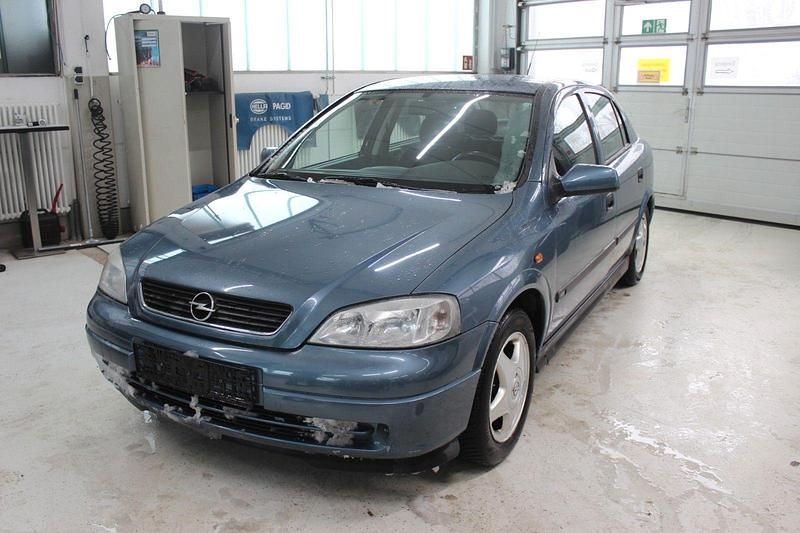 Gebraucht Opel Astra Elegance 101 PS (74 kW) 1998 Blau Limousine