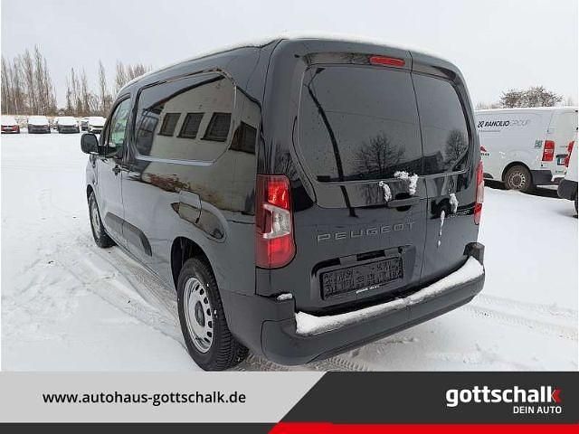 Neu Peugeot Partner 131 PS (96 kW) 2026 Schwarz Van / Kleinbus