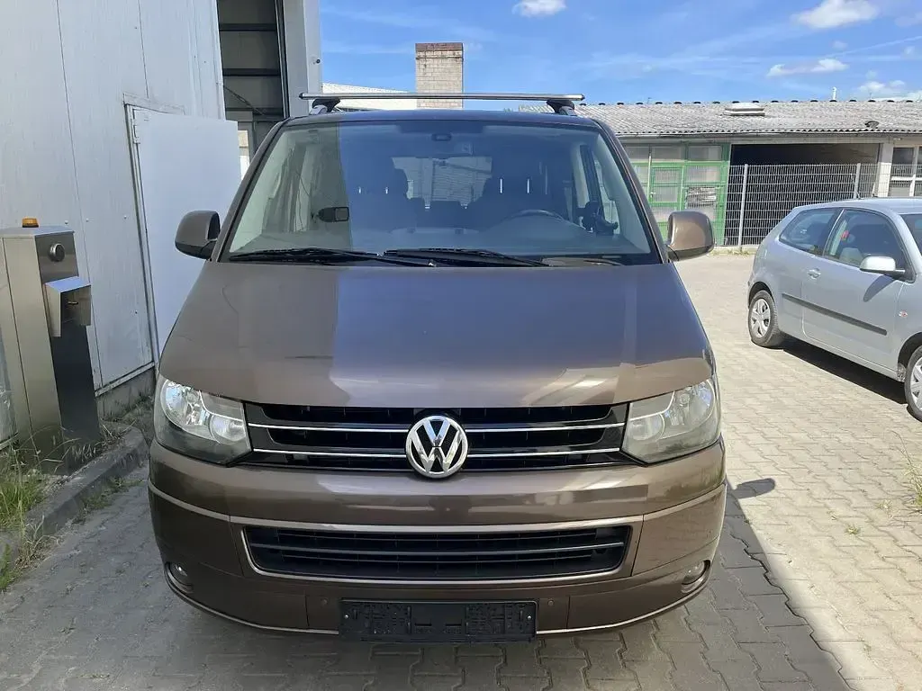 Gebraucht VW Multivan 114 PS (83 kW) 2012 Braun Van / Kleinbus