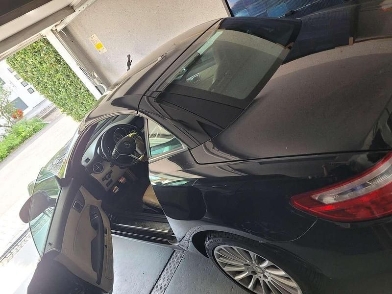 Gebraucht Mercedes SLK200 184 PS (135 kW) 2012 Schwarz Cabrio