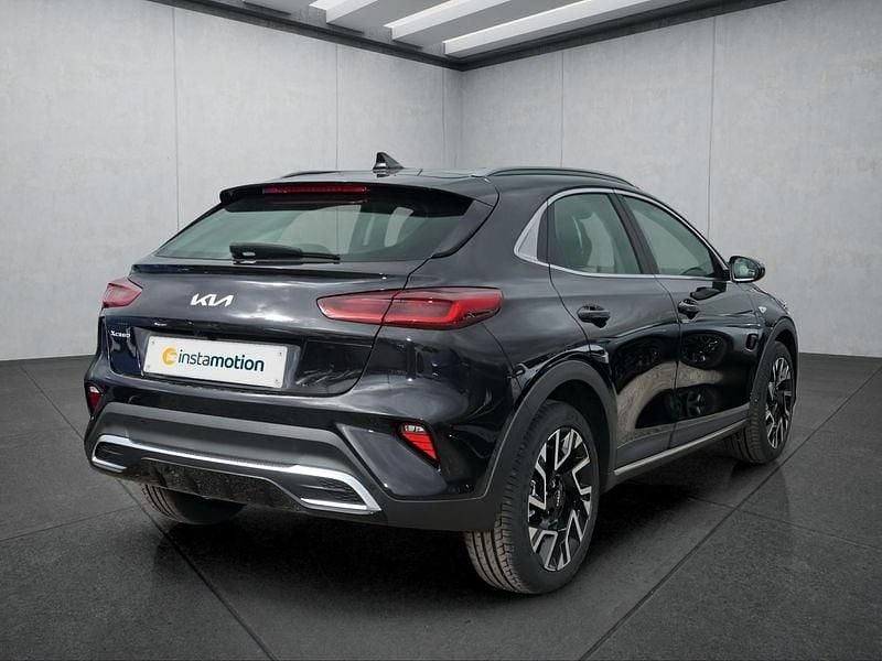 Nouă Kia XCeed 150 CP (110 kW) 2025 Negru SUV