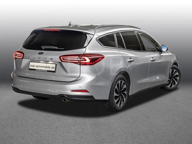 Gebraucht Ford Focus Titanium 125 PS (91 kW) 2024 Grau Kombi