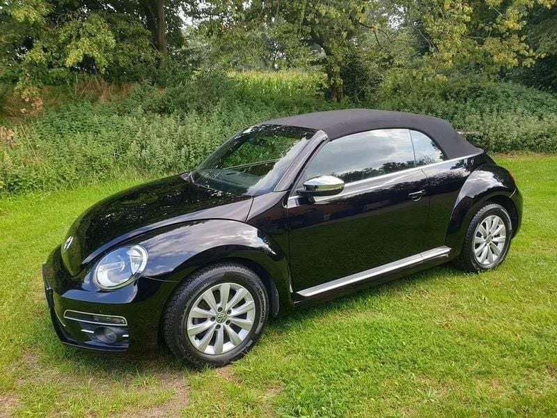 Gebraucht VW Beetle Design 110 PS (80 kW) 2017 Ebenholzschwarz Kleinwagen