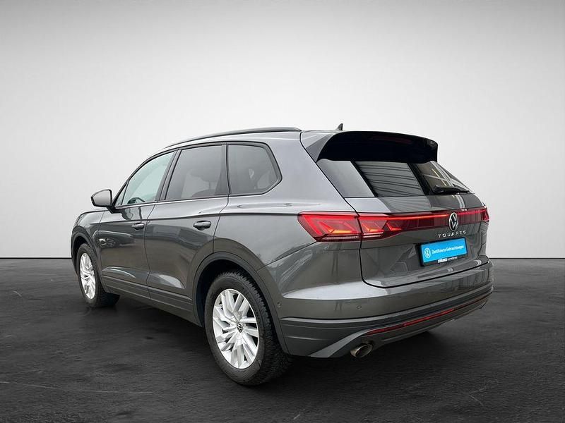 Gebraucht VW Touareg 231 PS (169 kW) 2025 Siliziumgrau metallic SUV