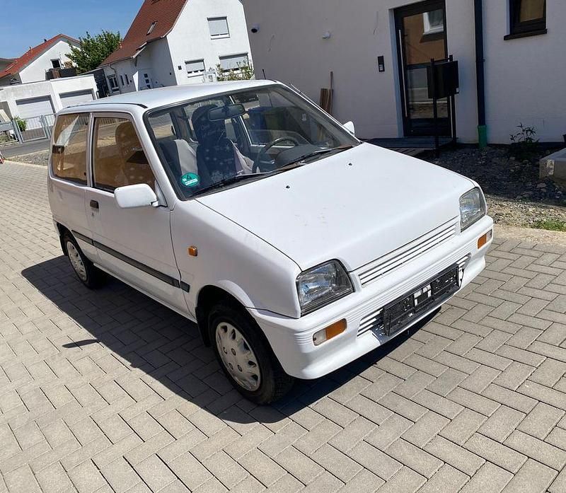 Weiß Gebraucht 1989 Daihatsu Cuore Kleinwagen | 1.900 € - Bild 1/4