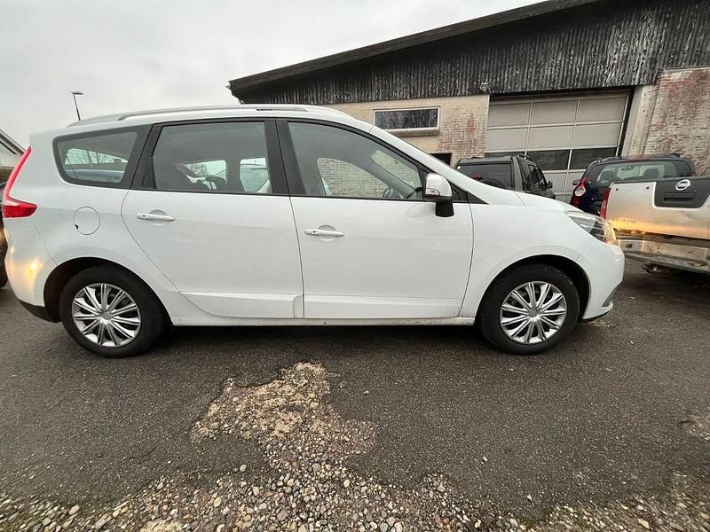 Gebraucht Renault Scénic III Initiale Paris 132 PS (97 kW) 2014 Weiß SUV