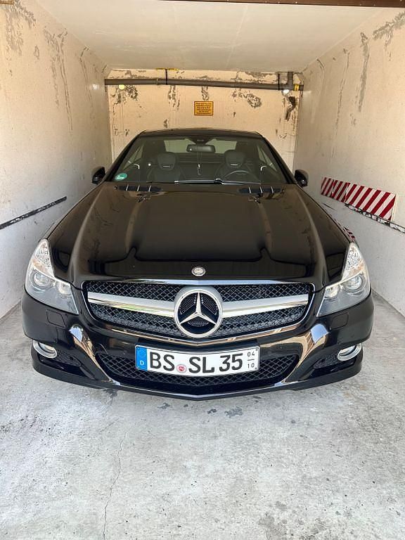 Schwarz Gebraucht 2011 Mercedes SL350 Cabrio | 34.500 € (Teuer) - Bild 1/4