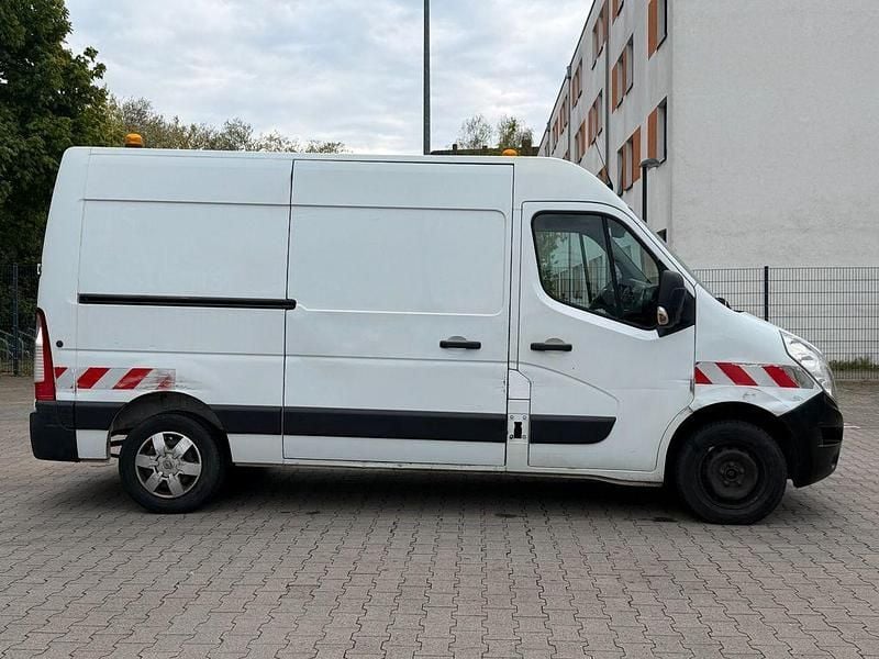 Second-hand Renault Master 125 CP (91 kW) 2016 Alb Van