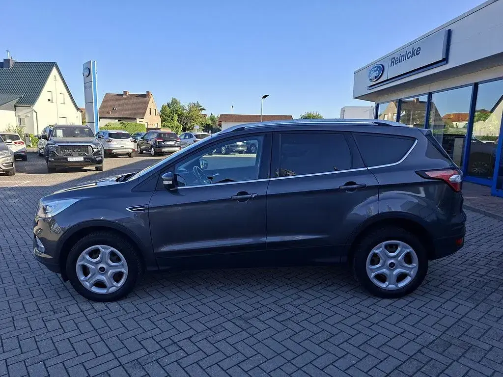 Gebraucht Ford Kuga Cool & Connect 120 PS (88 kW) 2018 Grau SUV