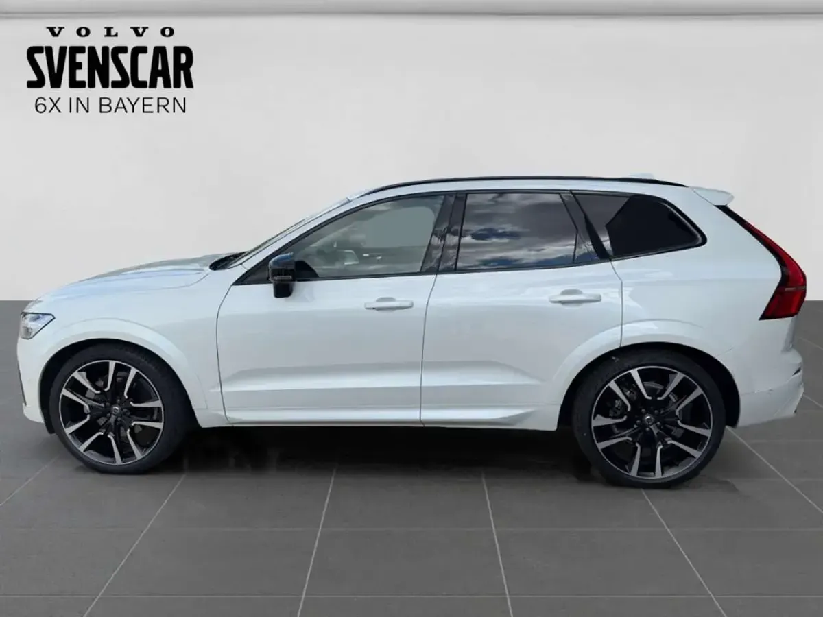 Gebraucht Volvo XC60 Ultra 250 PS (183 kW) 2024 Crystal white / metallic SUV