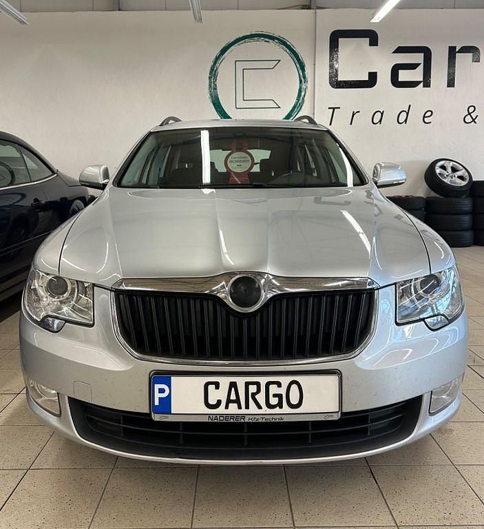 Gebraucht Skoda Superb Comfort 140 PS (102 kW) 2010 Silber Kombi
