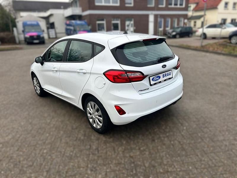 Gebraucht Ford Fiesta Cool & Connect 75 PS (55 kW) 2023 Weiß Kleinwagen