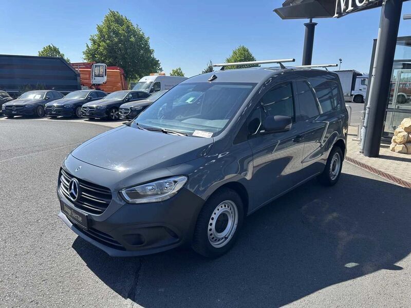 Grau Gebraucht 2023 Mercedes Citan 108 | 25.286 € (Fairer Preis) - Bild 1/4