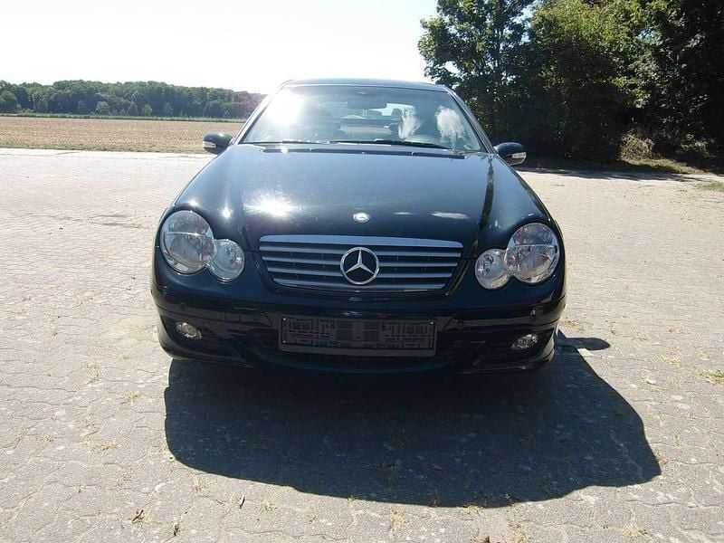 Obsidianschwarz Gebraucht 2004 Mercedes CL180 Coupé | 6.400 € (Etwas zu teuer) - Bild 1/4