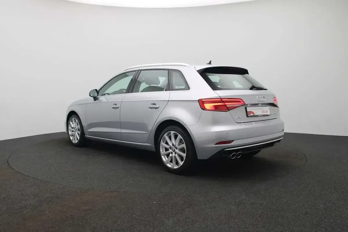 Gebraucht Audi A3 Design 150 PS (110 kW) 2020 Florettsilber metallic Limousine