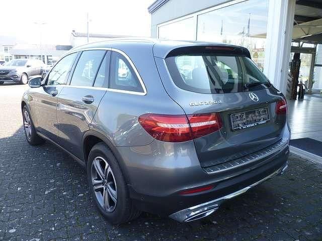 Gebraucht Mercedes GLC220 170 PS (125 kW) 2017 Selenitgrau  metalliclack SUV