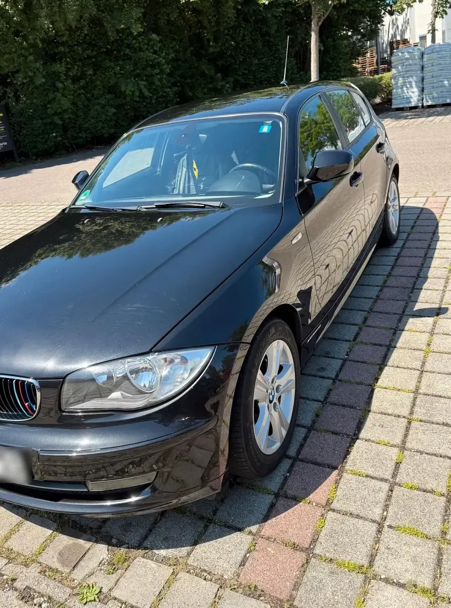 Gebraucht BMW 118 143 PS (105 kW) 2010 Schwarz Kleinwagen