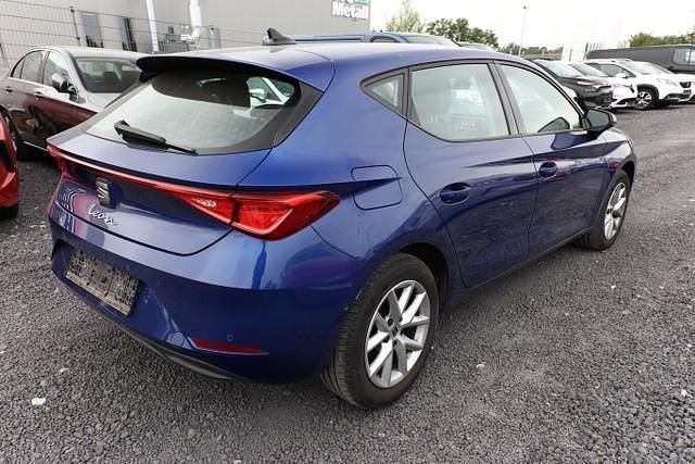 Mystery blau mystery blau mystery blau Gebraucht 2020 Seat Leon Style Limousine | 17.371 € (Fairer Preis) - Bild 1/4
