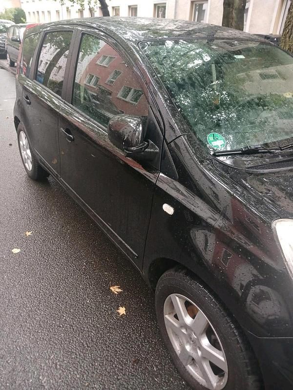 Second-hand Nissan Note 100 CP (73 kW) 2008 Negru Hatchback