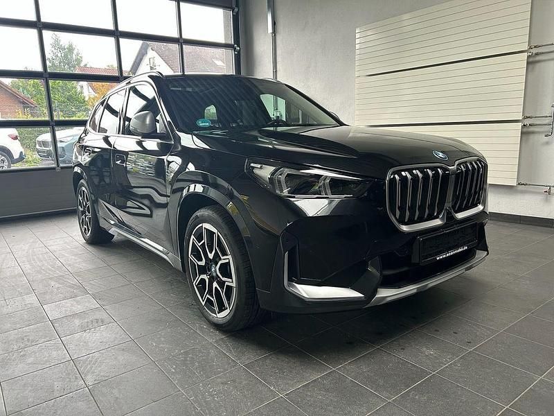 Gebraucht BMW iX1 xLine 230 kW (313 PS) 2023 Schwarz SUV