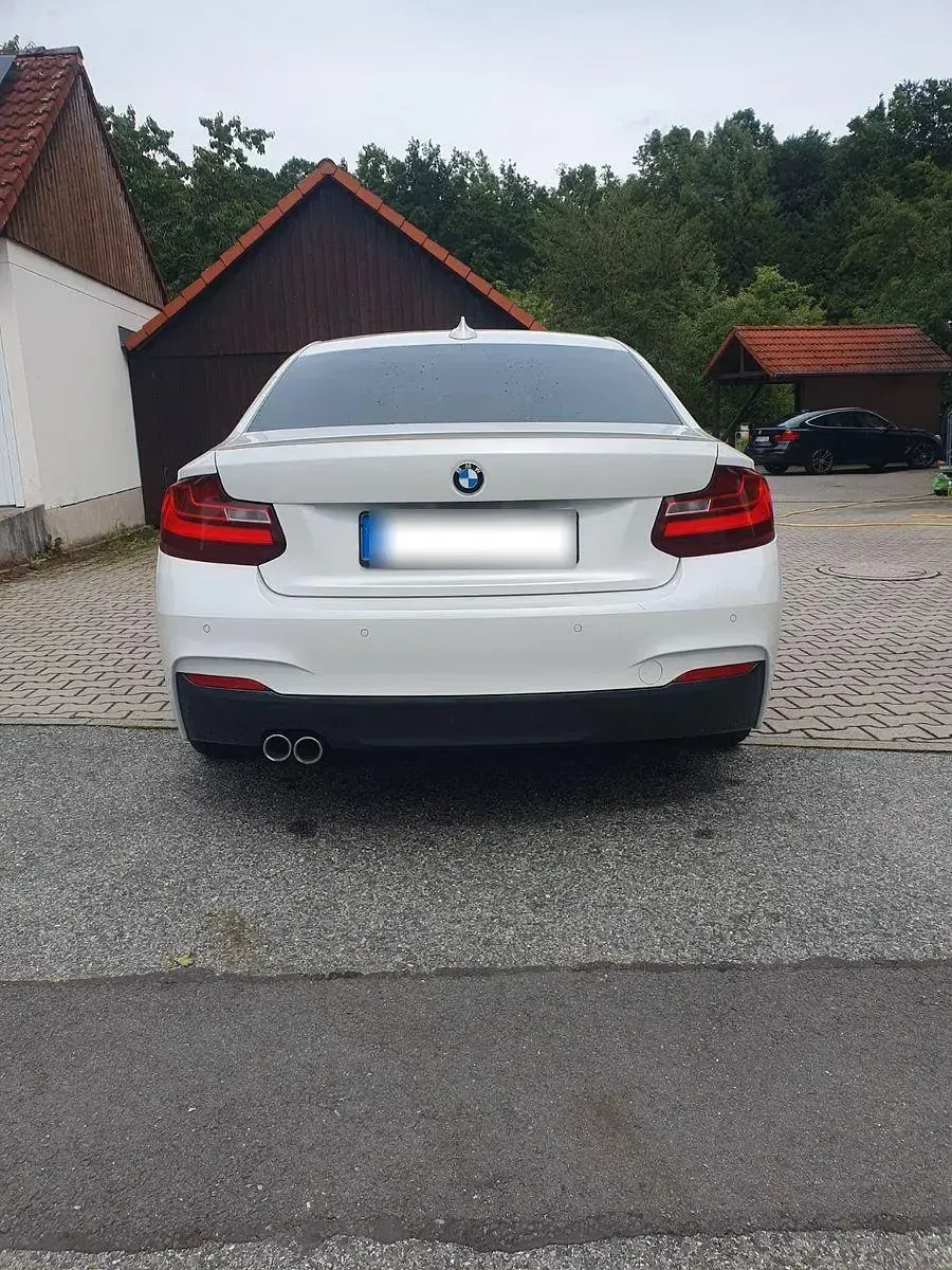 Gebraucht BMW 225 M Sport 224 PS (164 kW) 2016 Weiß Coupé