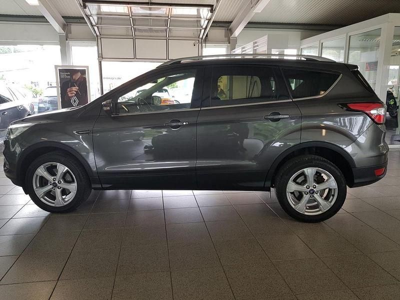 Gebraucht Ford Kuga Titanium 150 PS (110 kW) 2018 Magneticgrau (metallic) SUV