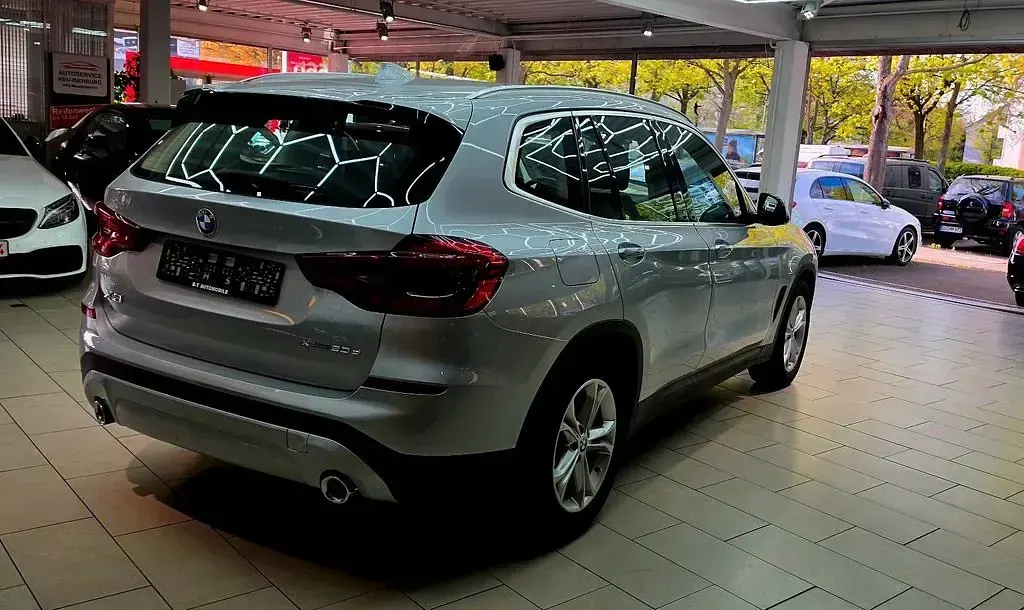 Gebraucht BMW X3 Advantage 190 PS (139 kW) 2020 Glaciersilber SUV