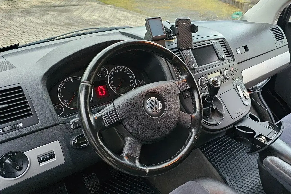 Gebraucht VW Multivan United 174 PS (127 kW) 2010 Schwarz Van / Kleinbus