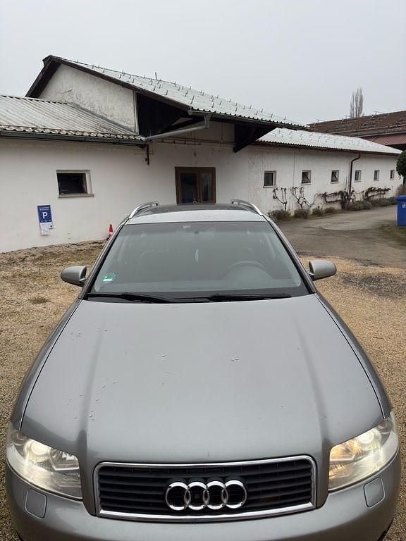 Gebraucht Audi A4 Comfort 163 PS (119 kW) 2002 Grau Kombi