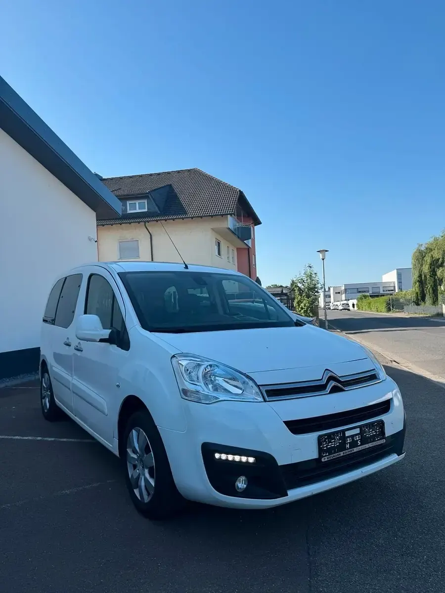 Gebraucht Citroën Berlingo 98 PS (72 kW) 2018 Weiß Van / Kleinbus