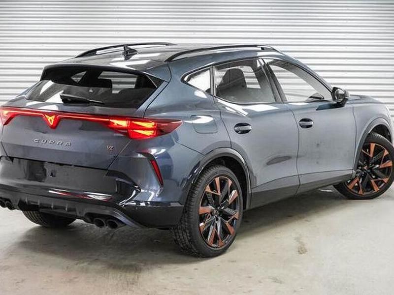 Grau Gebraucht 2025 Cupra Formentor SUV | 38.539 € (Superpreis) - Bild 1/4
