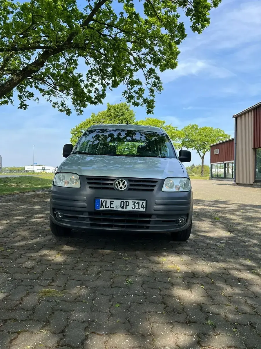 Używany VW Caddy 2005 Szary Minivan