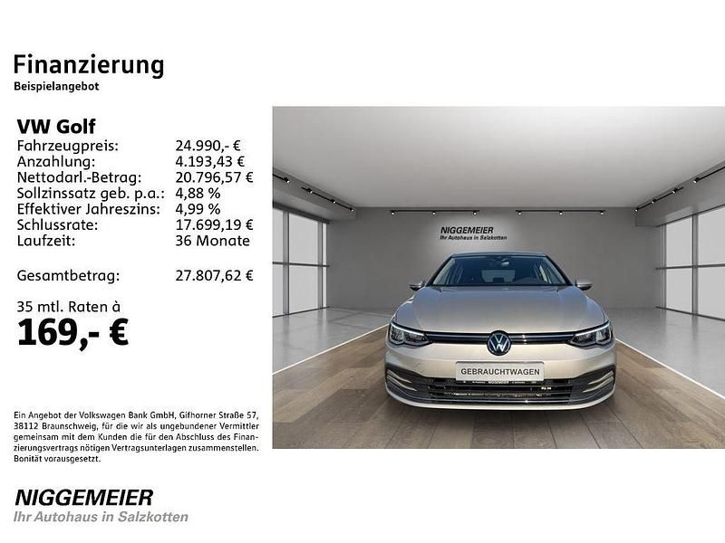 Gebraucht VW Golf VIII Move 150 PS (110 kW) 2023 Ivory silver metallic (metallic) Limousine