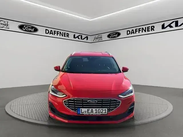 Używany Ford Focus Titanium 116 KM (85 kW) 2024 Czerwony Kombi