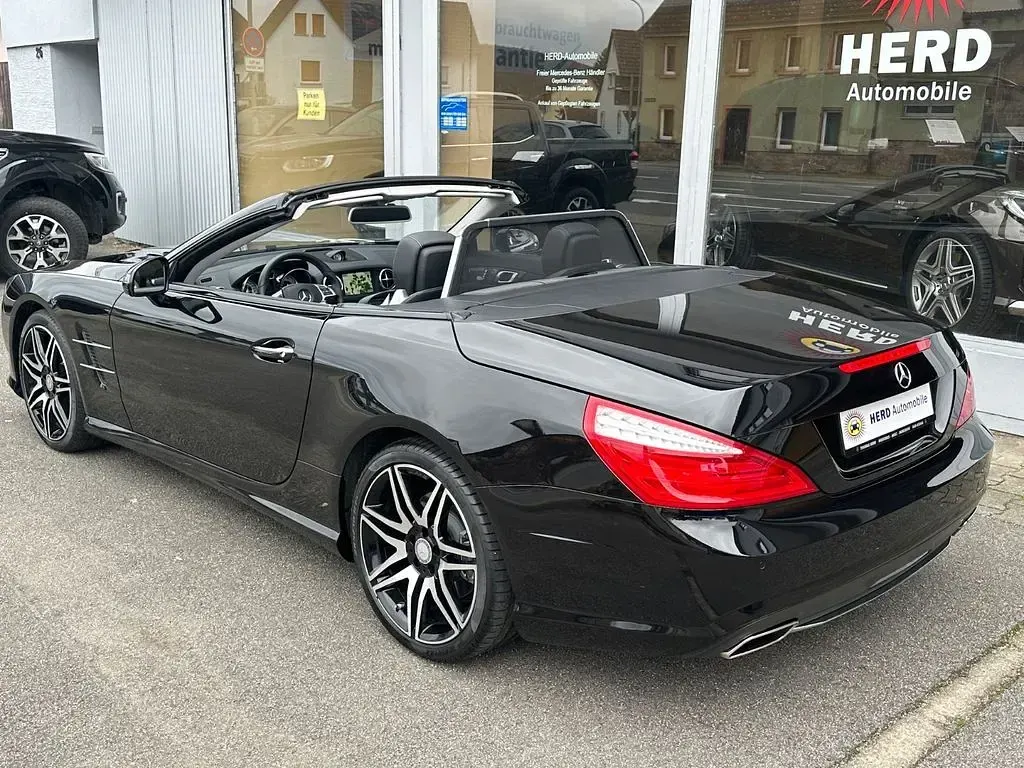 Gebraucht Mercedes SL500 AMG line 435 PS (319 kW) 2014 Schwarz Cabrio