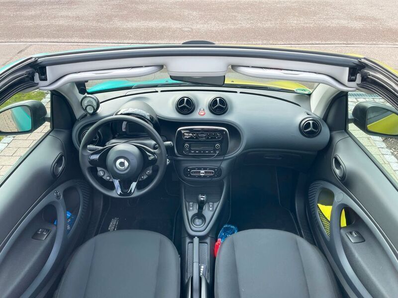 Gebraucht Smart ForTwo Electric Drive 60 kW (82 PS) 2023 Schwarz Cabrio